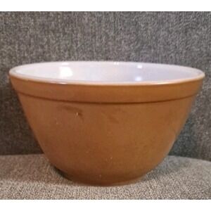 Vintage PYREX Bowl 1.5 Pint Brown